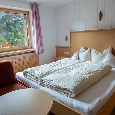 Hotel Lucia 3*