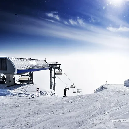 Ξενοδοχείο Lucia 3*