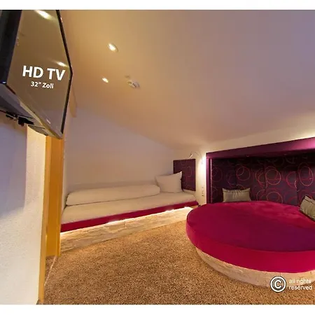 Lucia Hotel 3*